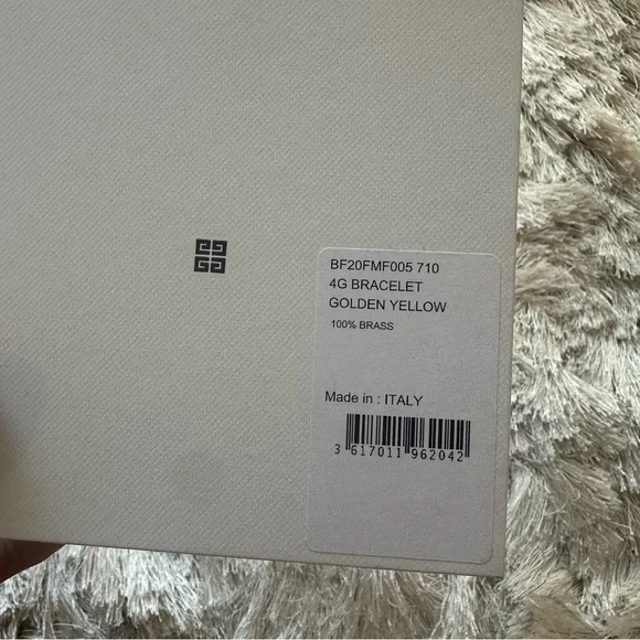 NWB Givenchy 4G Golden Crystal Chain Logo Bracelet - Picture 7 of 12